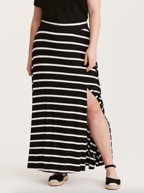 NWT Torrid Black White Stripe Jersey Maxi skirt Minimalist Stretch sz 0 L
